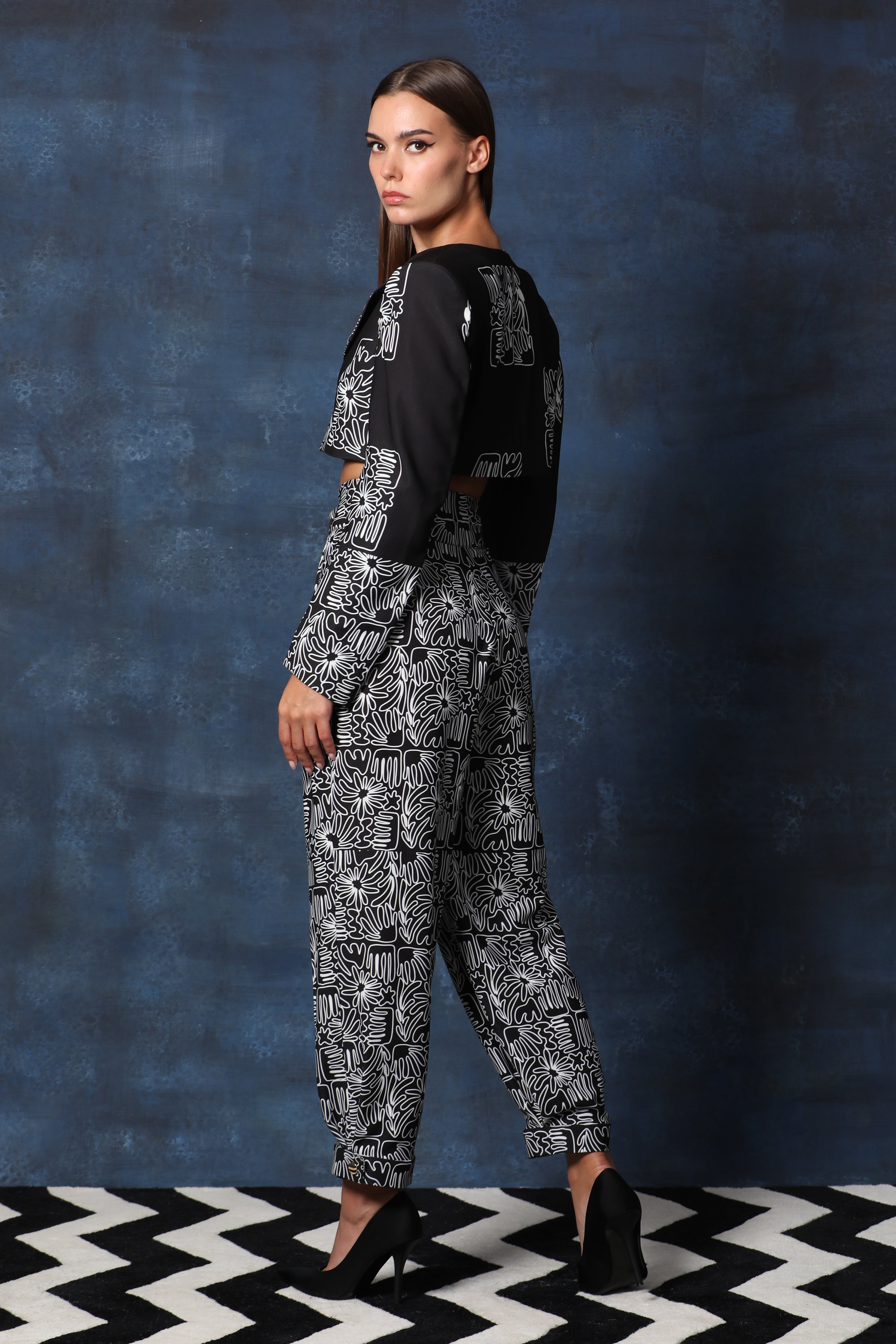 Frame Print Full Sleeves Crop Jacket with Chinos Pants