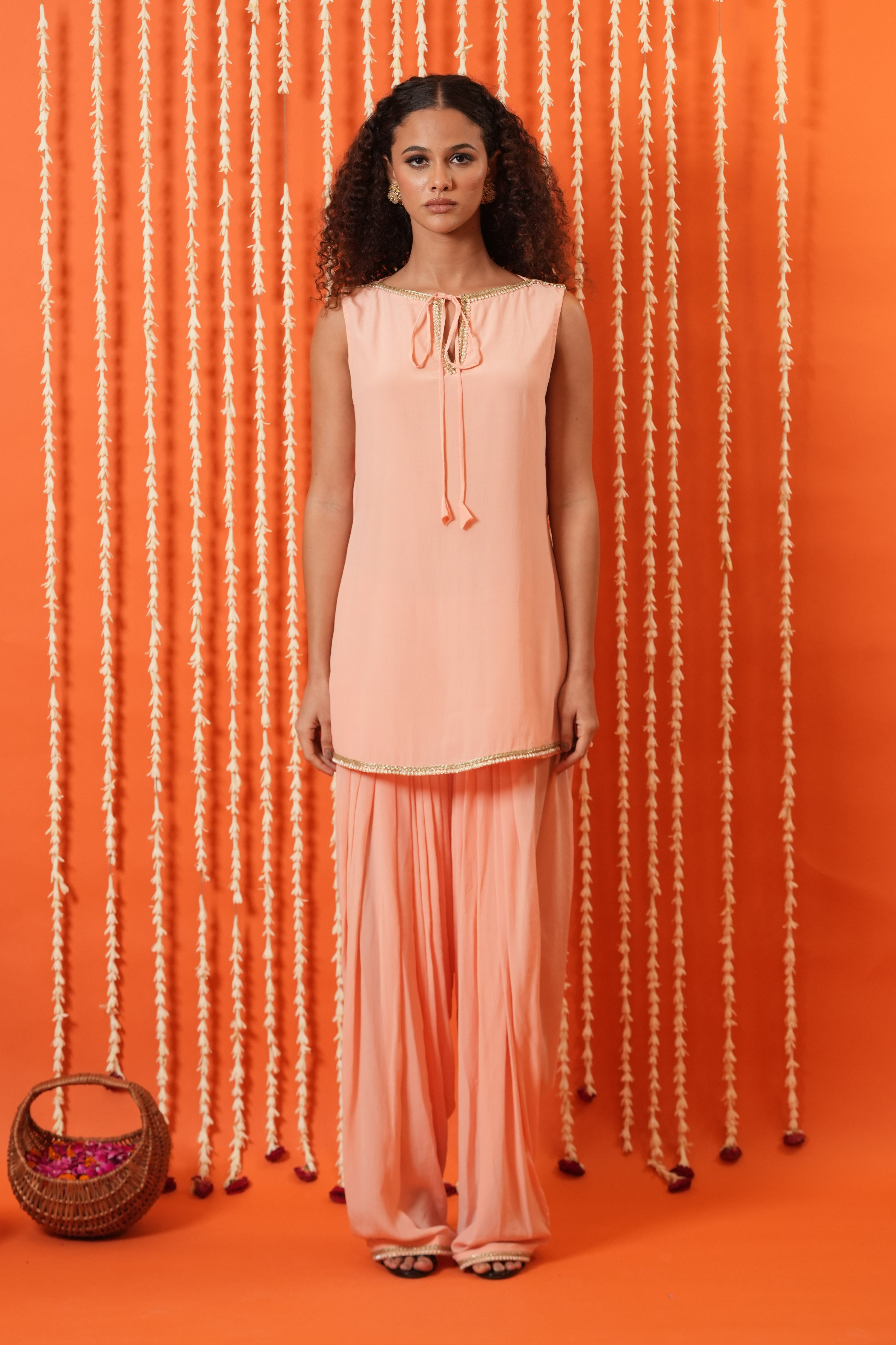 Kurta With Farshi Salwar And Chantilly Dupatta Set