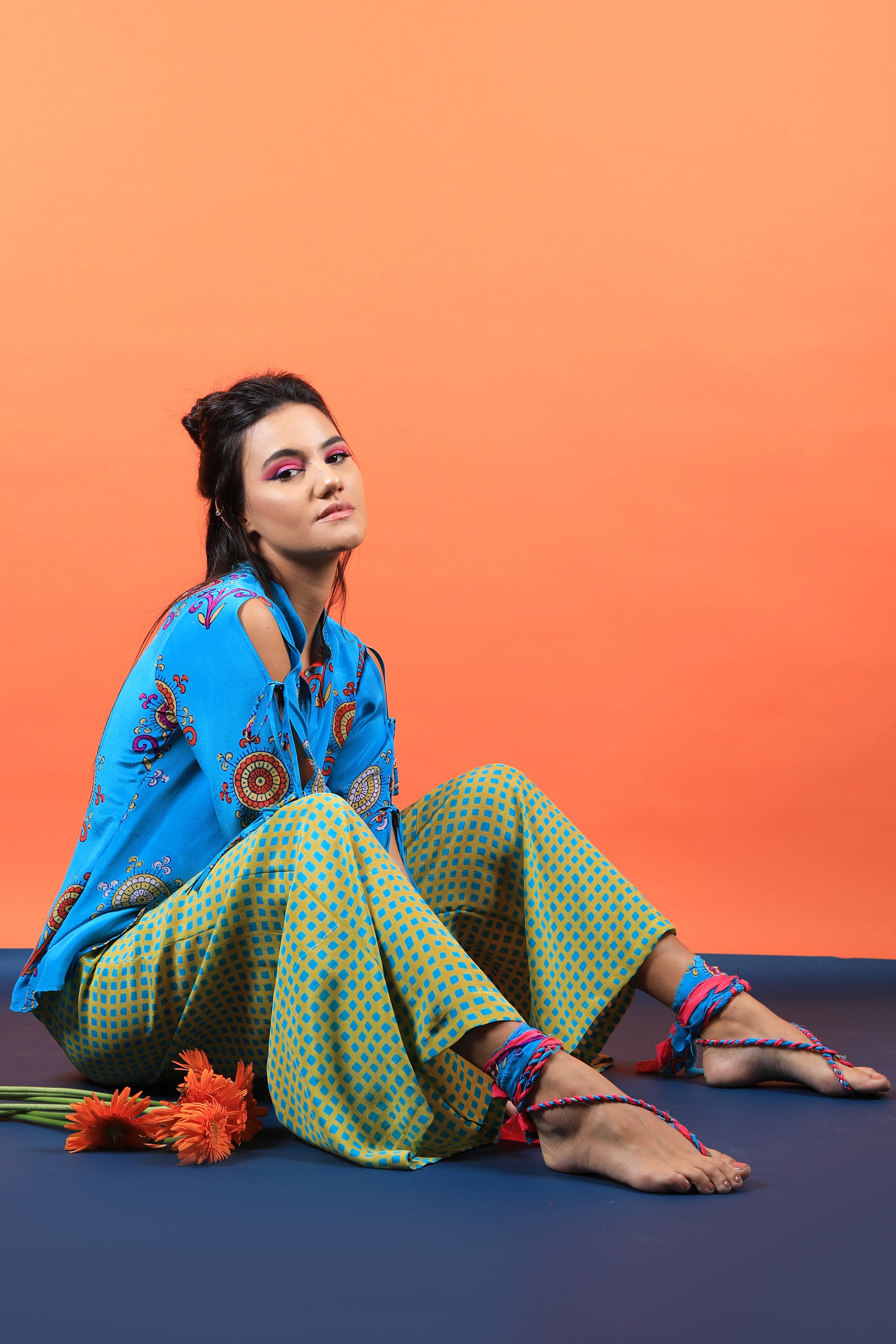 Acqua Floral Motif Shirt And Box Print Wide Legged Pants