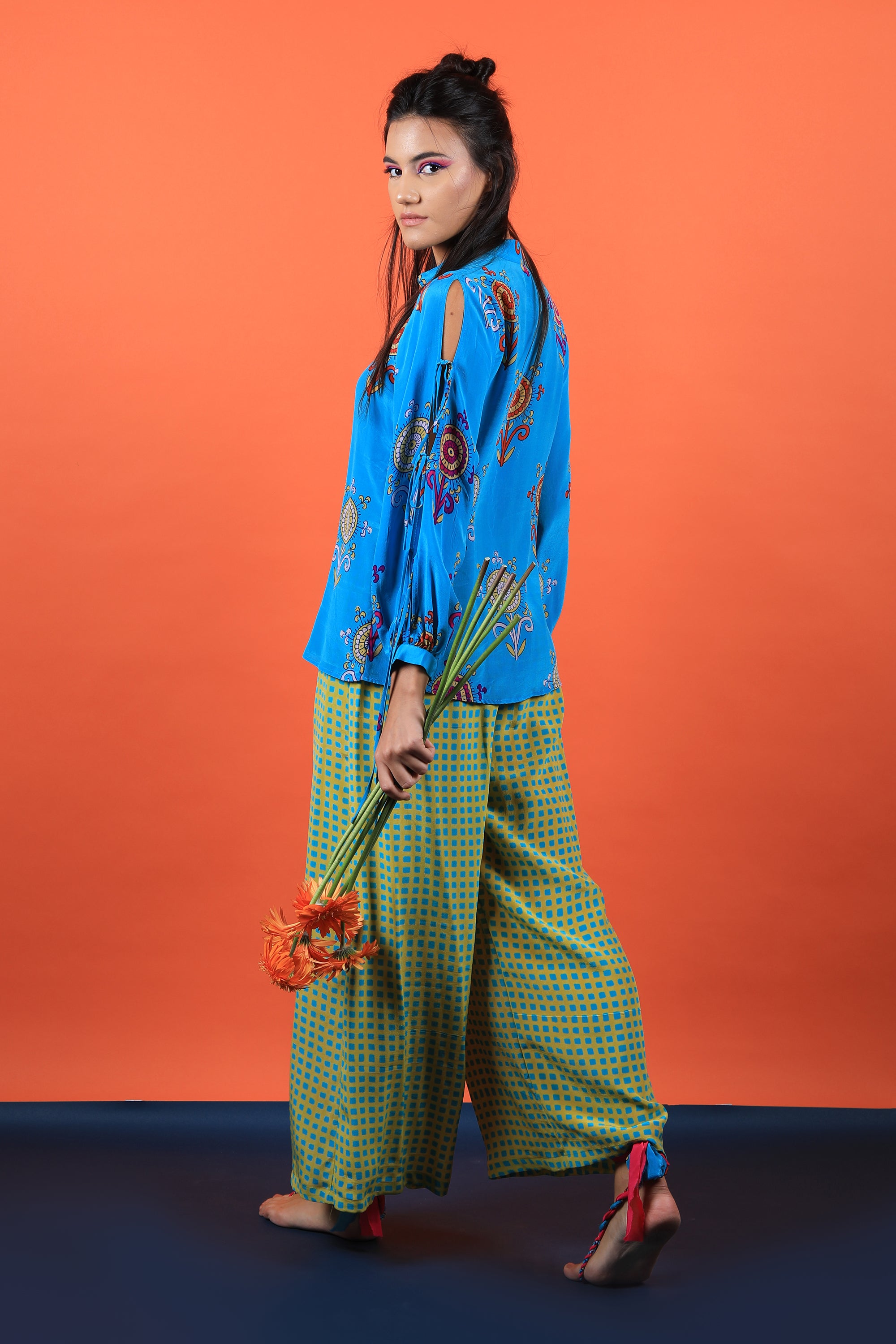 Acqua Floral Motif Shirt And Box Print Wide Legged Pants