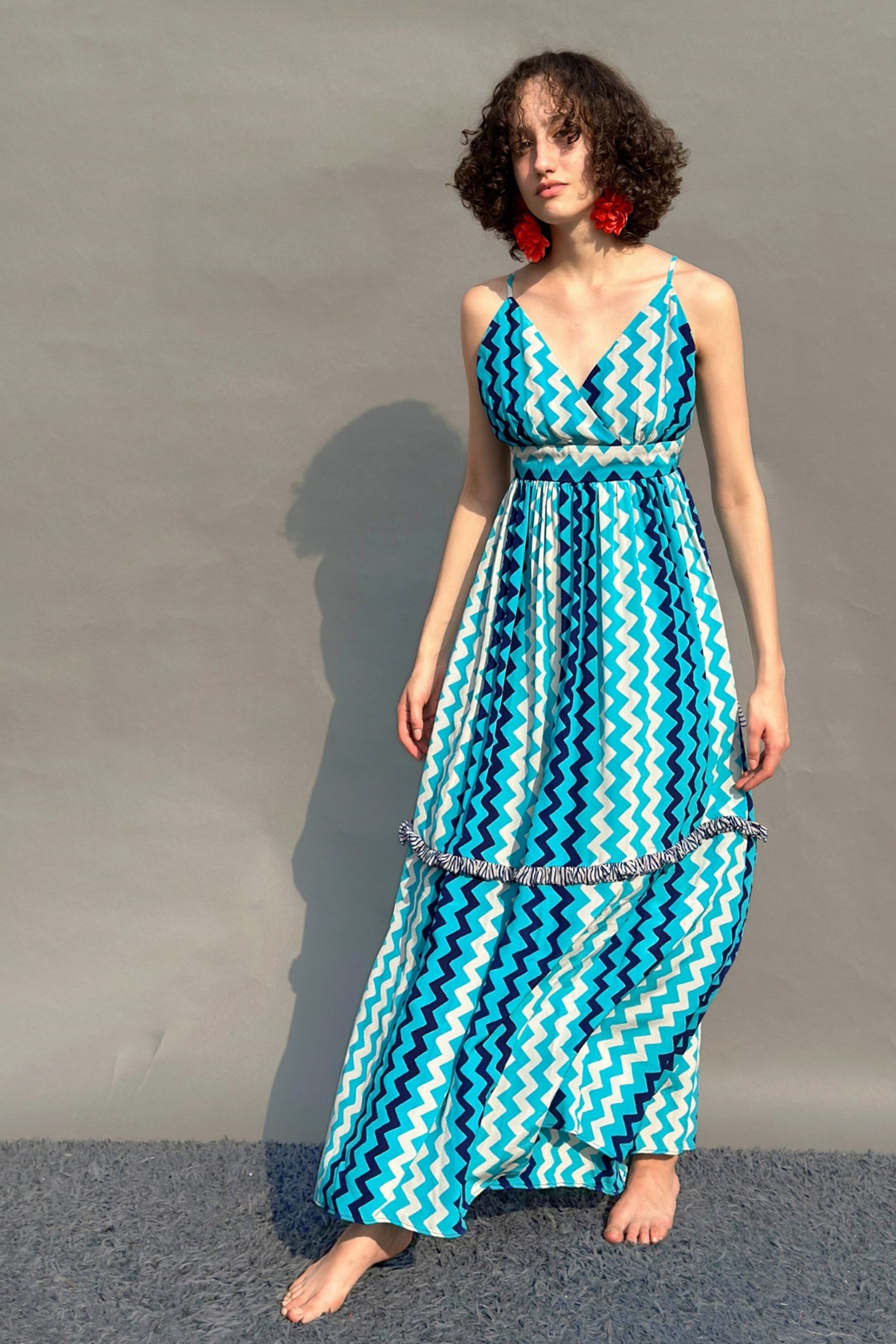 Blue Shaded Zigzag Stripes Print Chevron