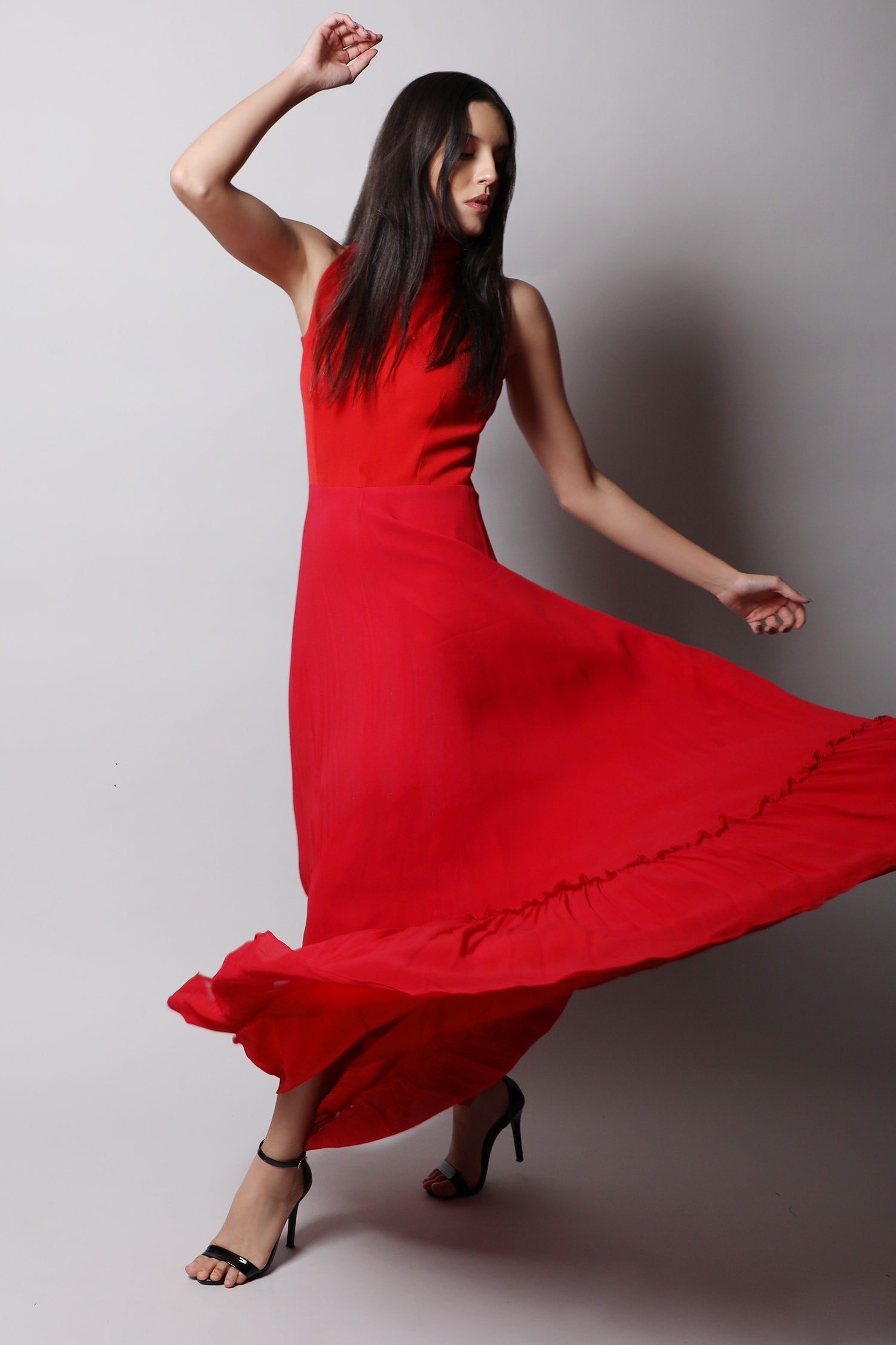 Band Collar Fit & Flared Maxi