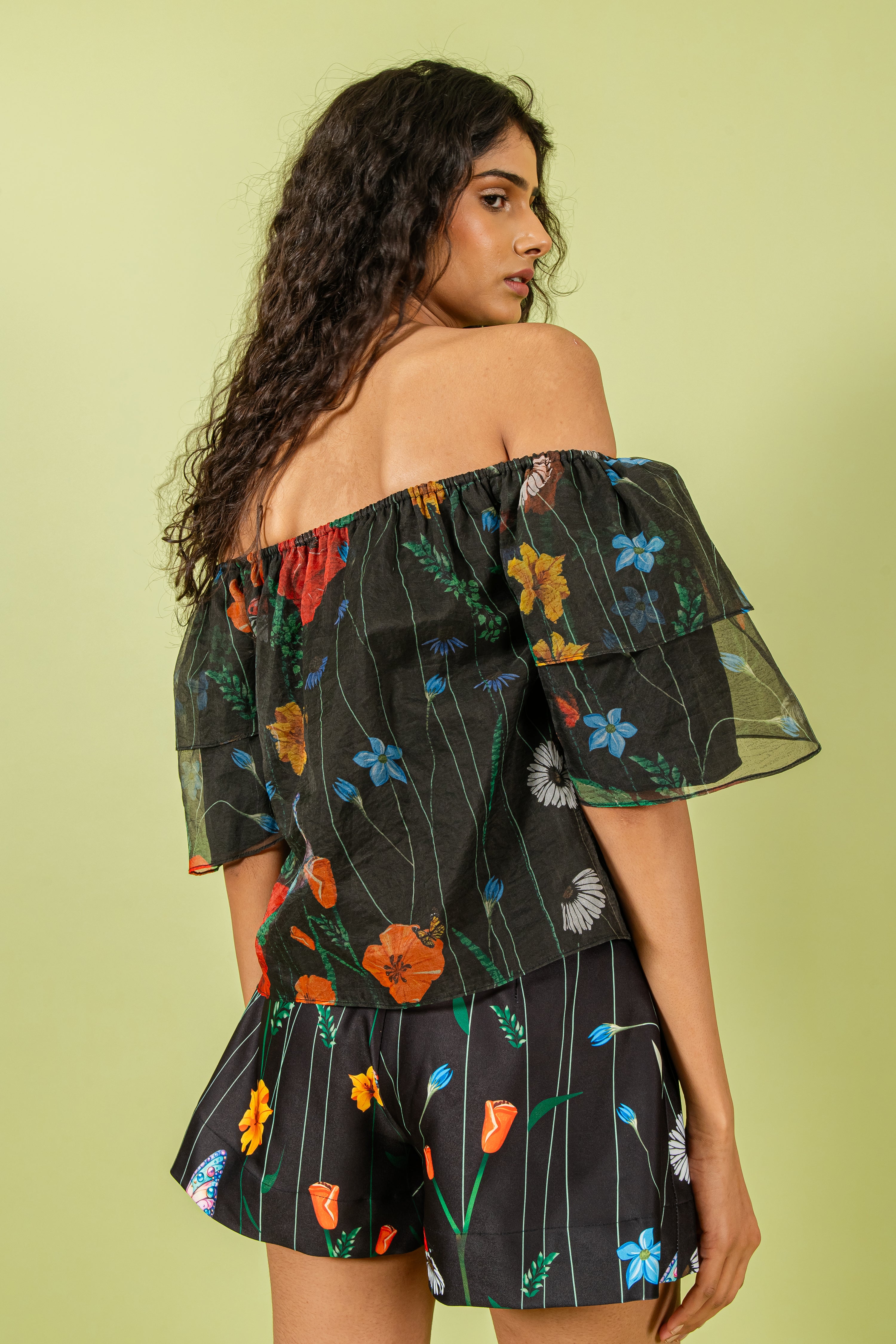 Black Floral Off Shoulder Free Size Top & A Line Shorts Set
