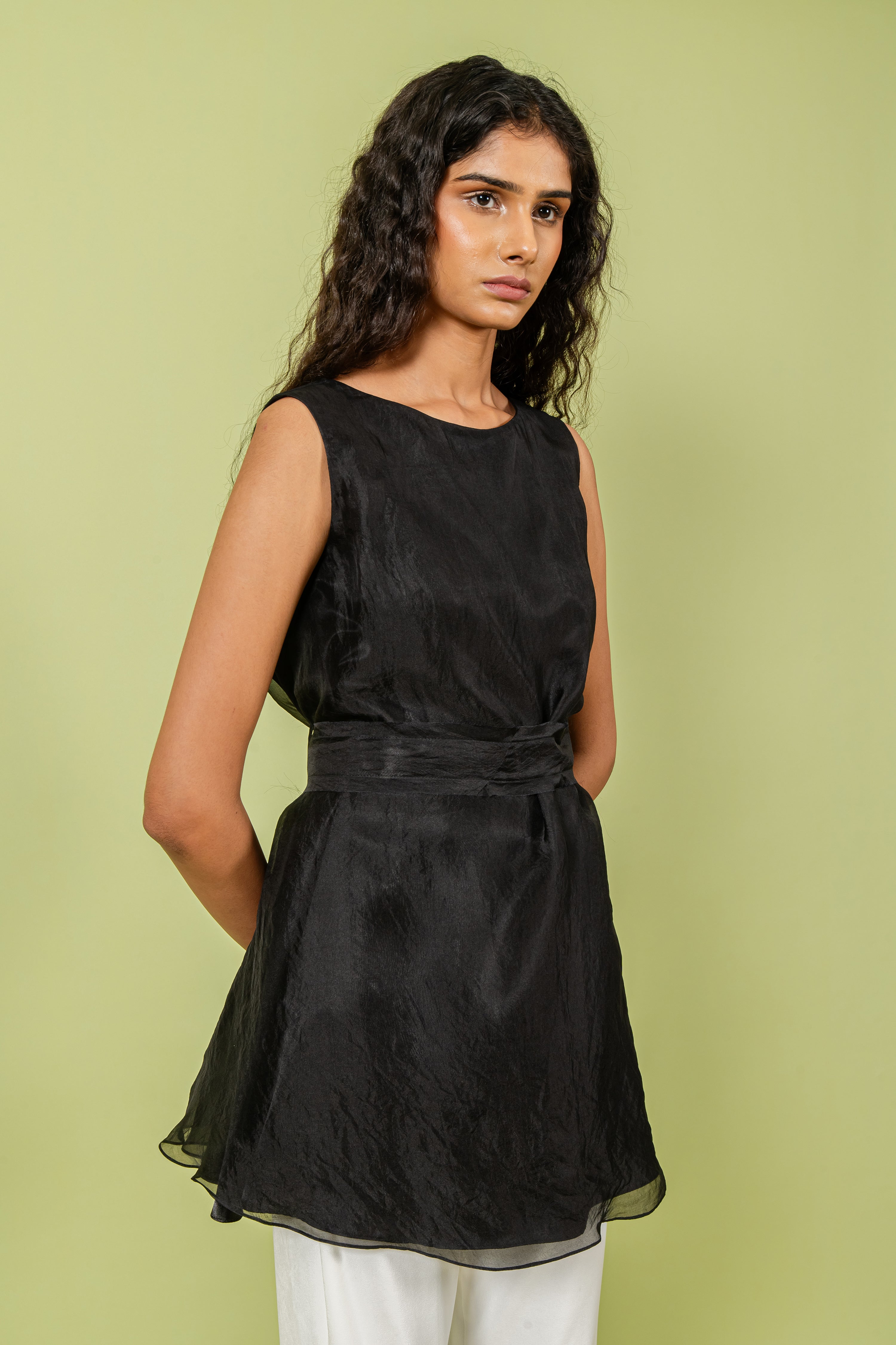 Black Boat Neck Sleeveless Free Size Top with Belt