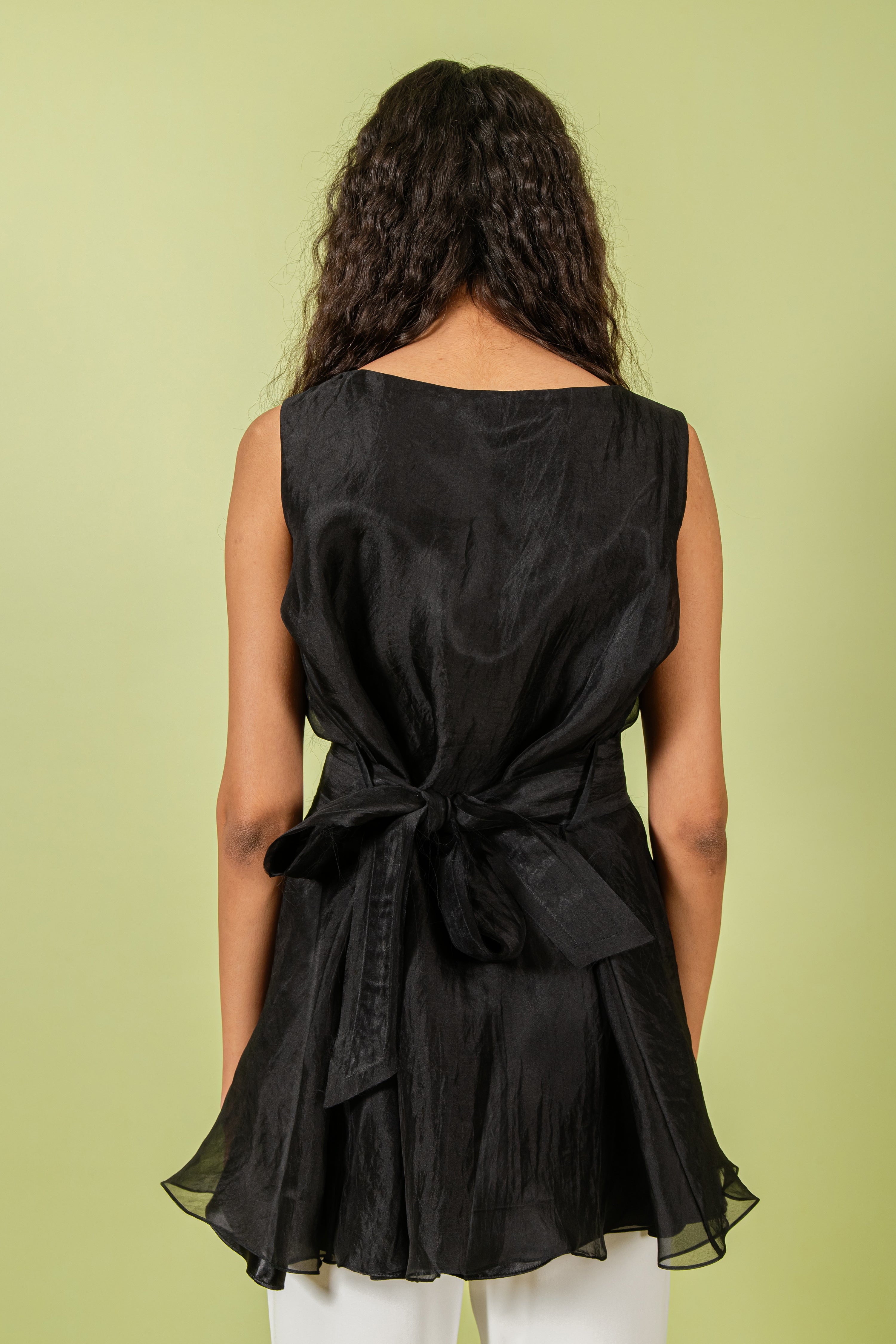 Black Boat Neck Sleeveless Free Size Top with Belt